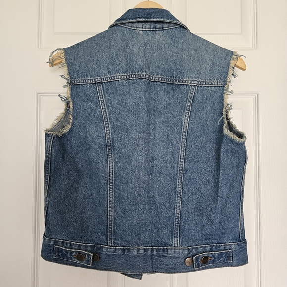 Wrangler X Free People Shrunken Denim Vest Sleeveless Raw Hem Leaving Town Sz M - Picture 13 of 17